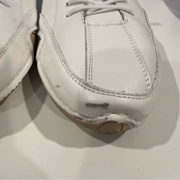 Salkind HANDCRAFTED DESIGN: Featuring meticulous hand-stitched details along - Picture 3 of 11
